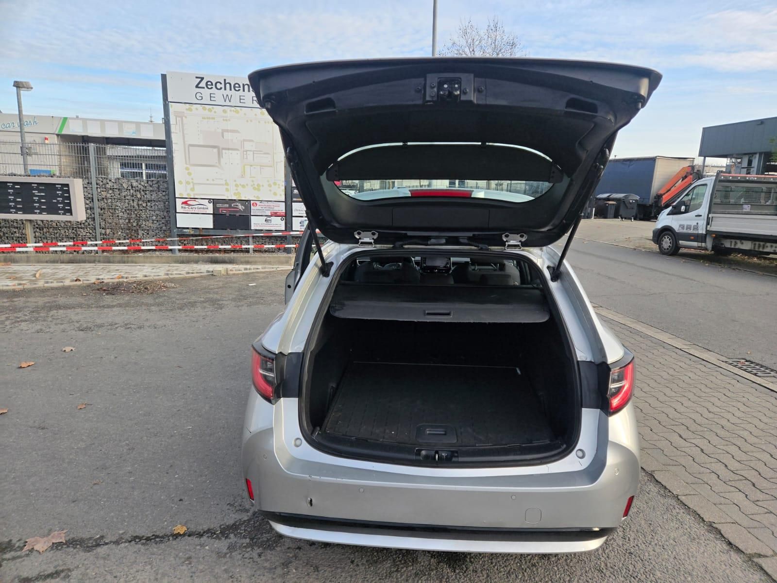 Toyota Corolla 1.8 Hydrid 1.Hand/Kamera/SHZ/NAVI/PDC...