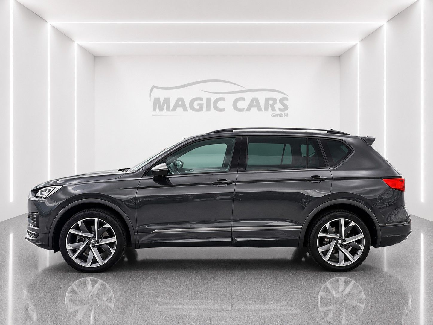 Seat Tarraco FR 4Drive*Pano-Dach*AHK*Leder*Drive*Cam.