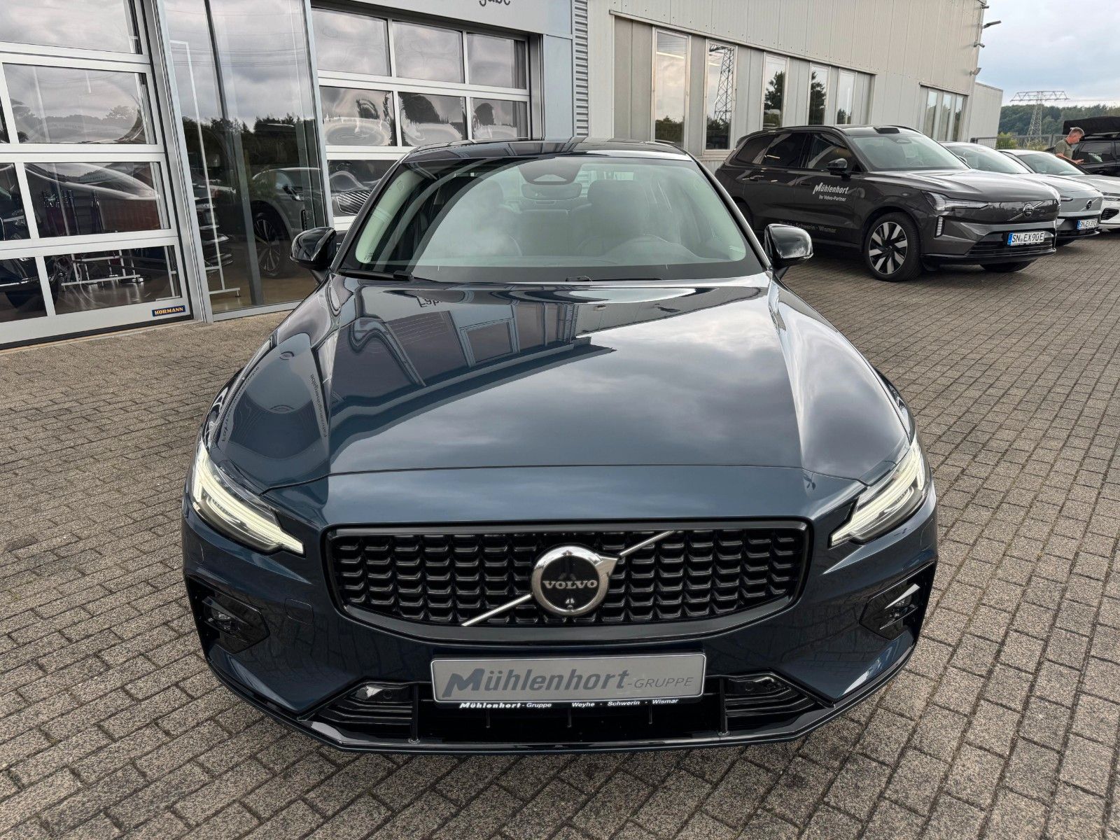 Volvo S60 B4 DKG PLUS DARK - Sthzg - 360 - Pano - 20"