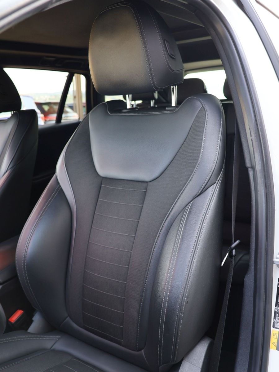 BMW 330 e Touring Advantage - Samsaru's Car Outlet
