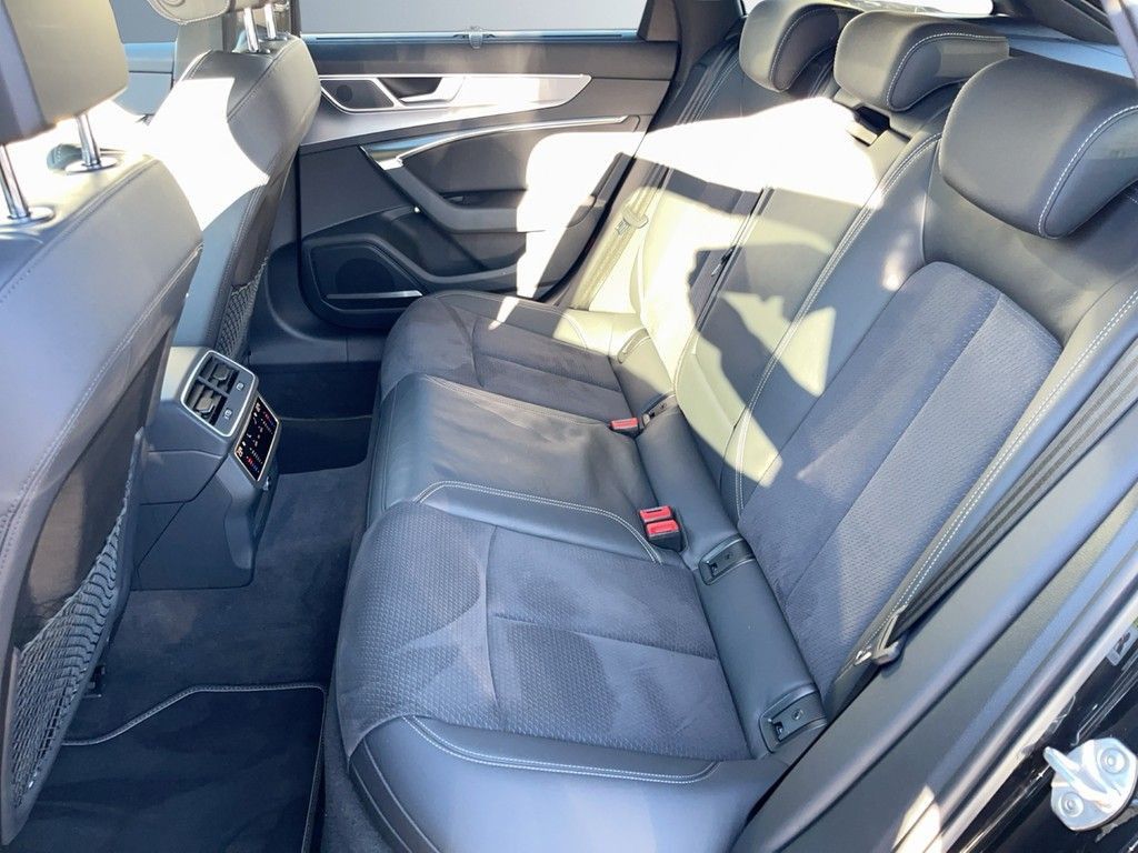 Audi A6 Avant 45 TFSI quattro S line Pano Matrix AHK