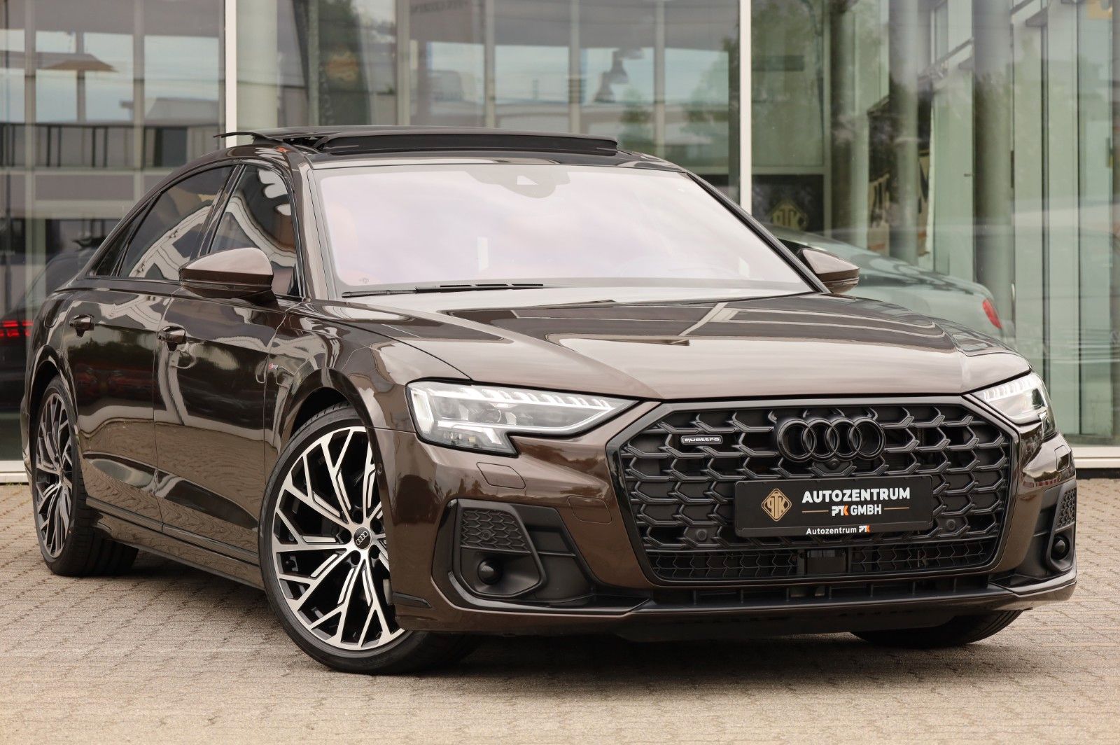 Audi A8 50 TDI Lang Exclusive - Samsaru's Car Outlet