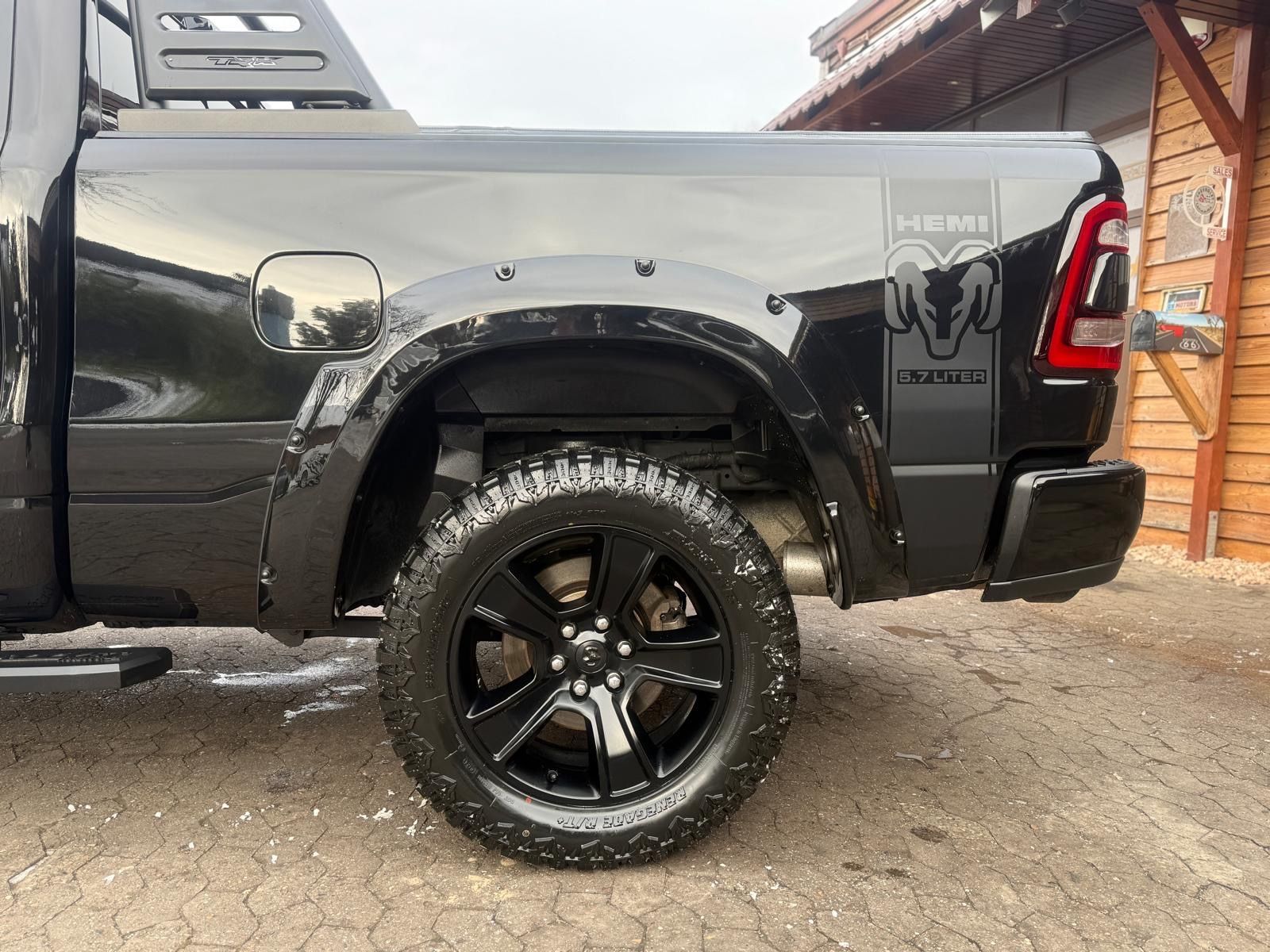 Dodge LPG*SPORT*LIFT*HEADUP*OFFROAD*NAVI*AHK*GARANT