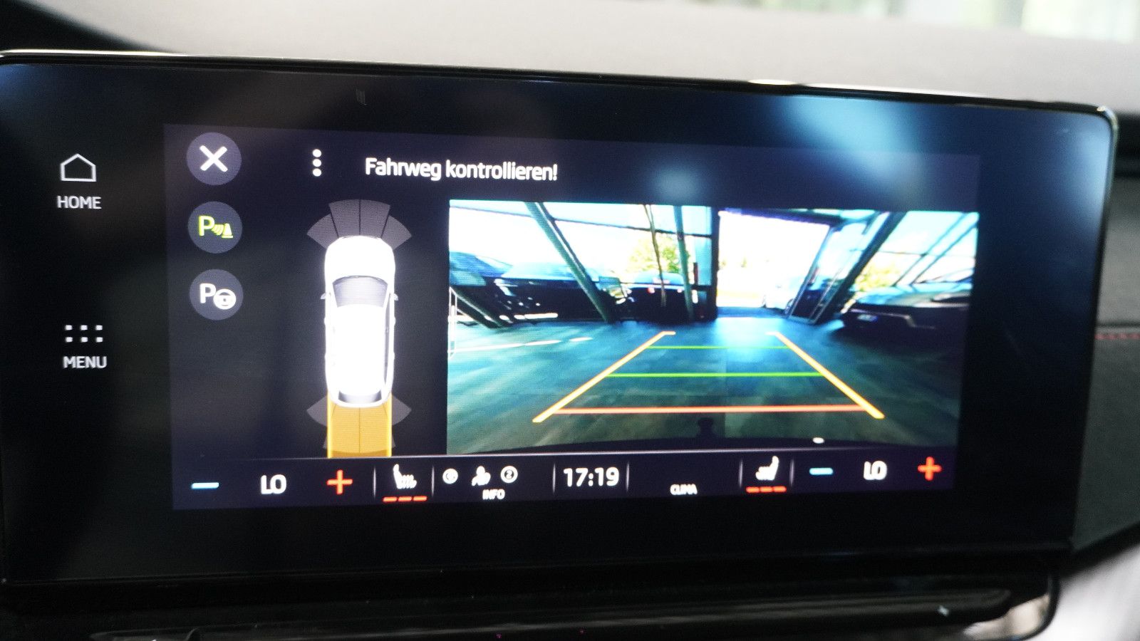 Skoda Octavia Combi RS 4x4*AHK*PANO*HUD*ACC