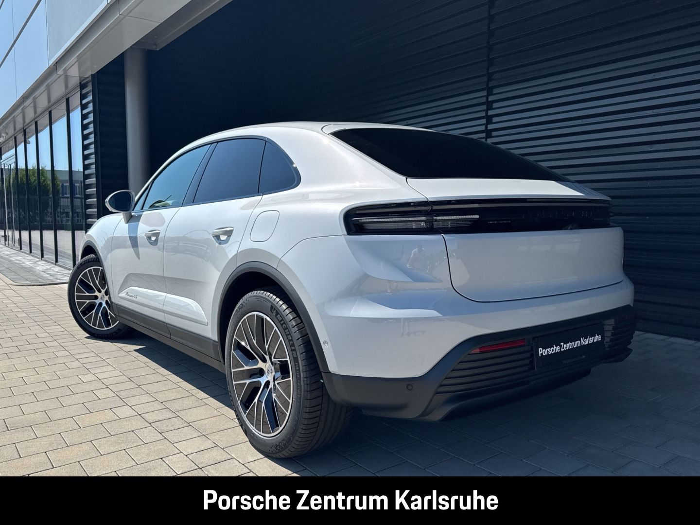 Porsche Macan 4S BOSE Panoramadach Rückfahrkamera LED