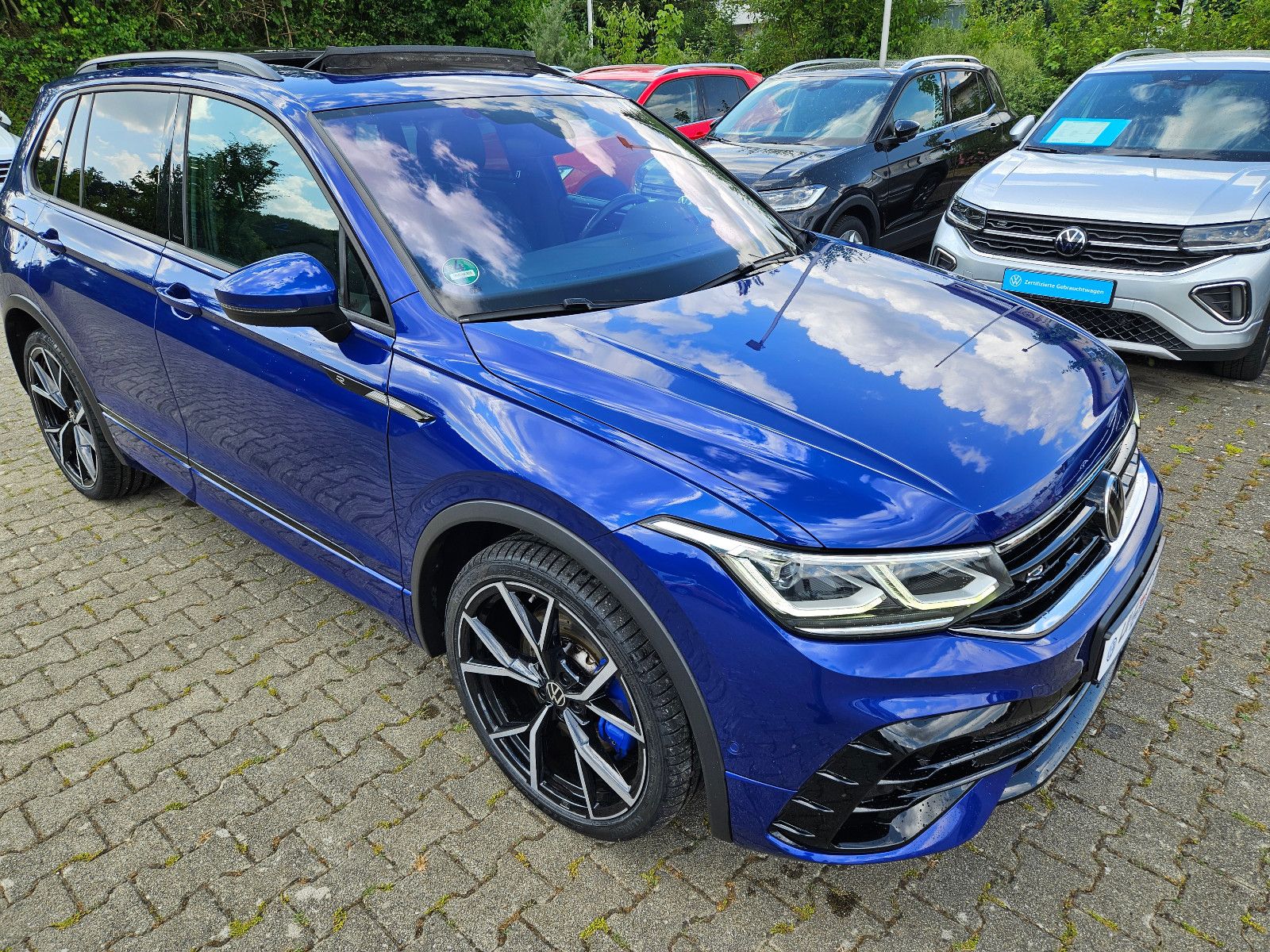 Volkswagen Tiguan R 4Motion - Samsaru's Car Outlet