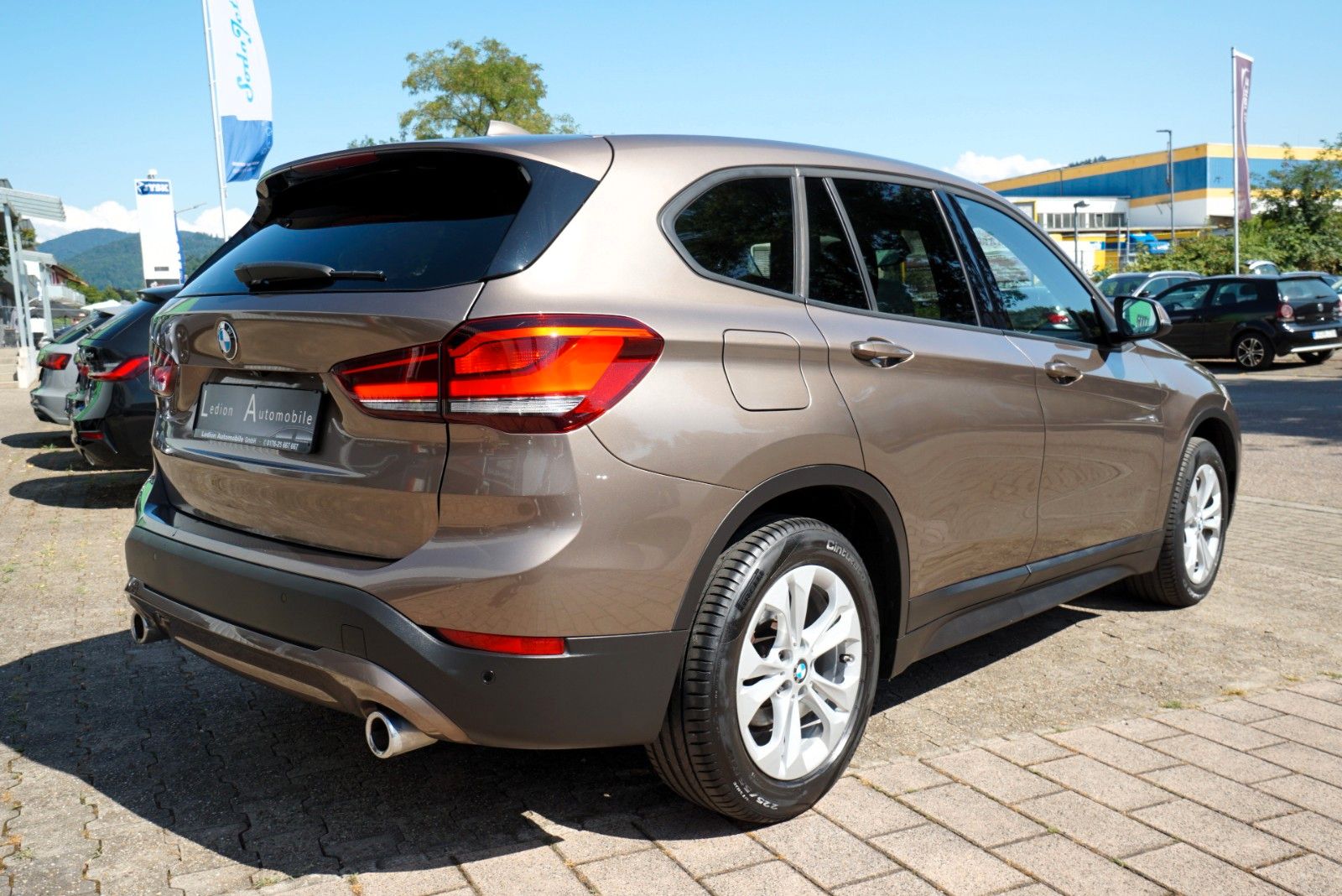 BMW X1 xDrive 18 d Advantage - Samsaru's Car Outlet