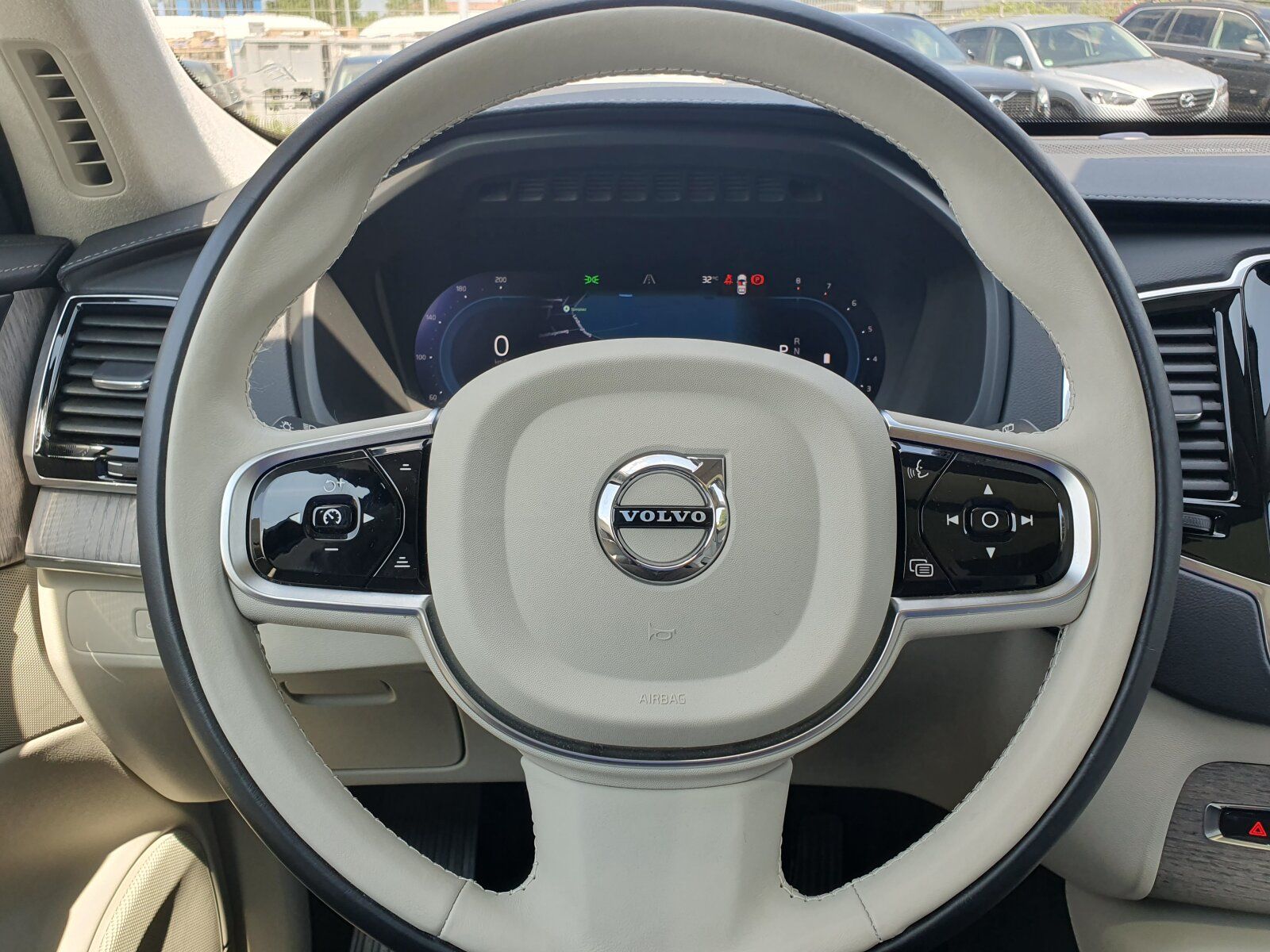 Volvo XC90 B5 AWD Ultimate Bright |PANO|LED|AHK|360°