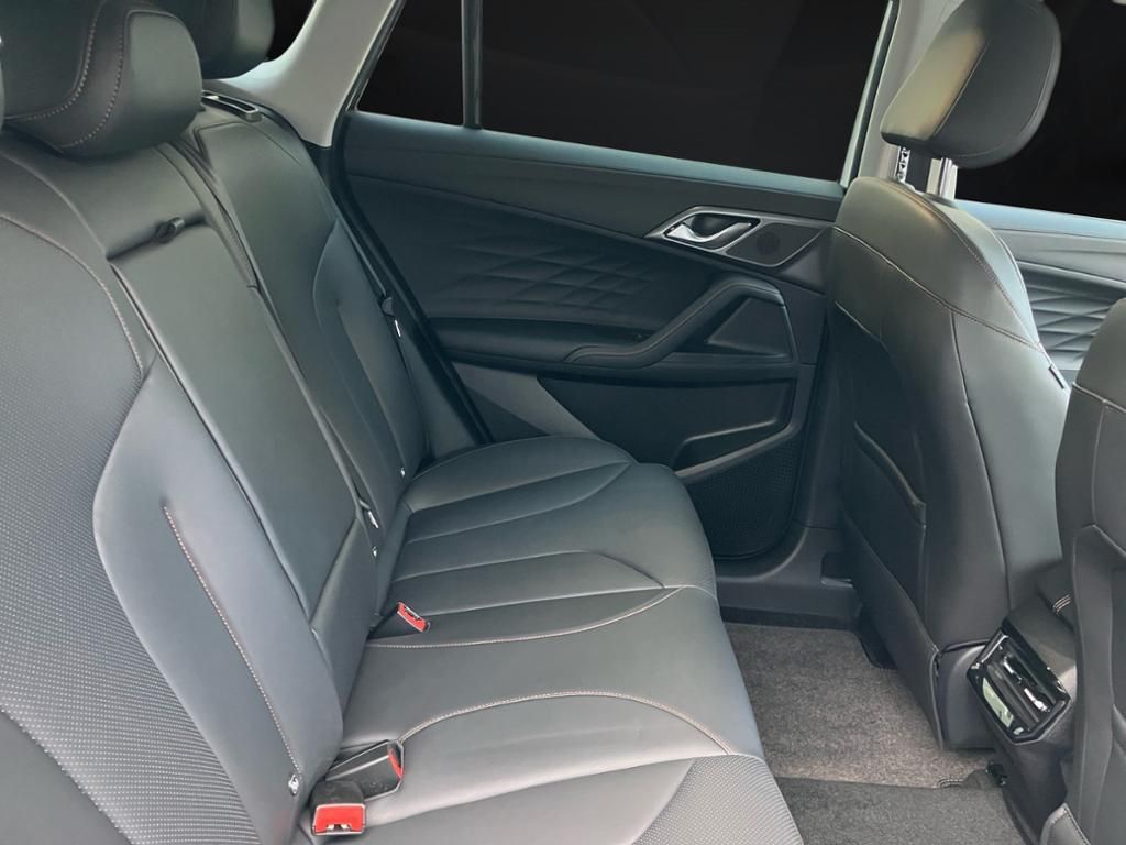 MG HS PHEV Luxury 360 DISTR KAMERA SPUR PDC SHZ