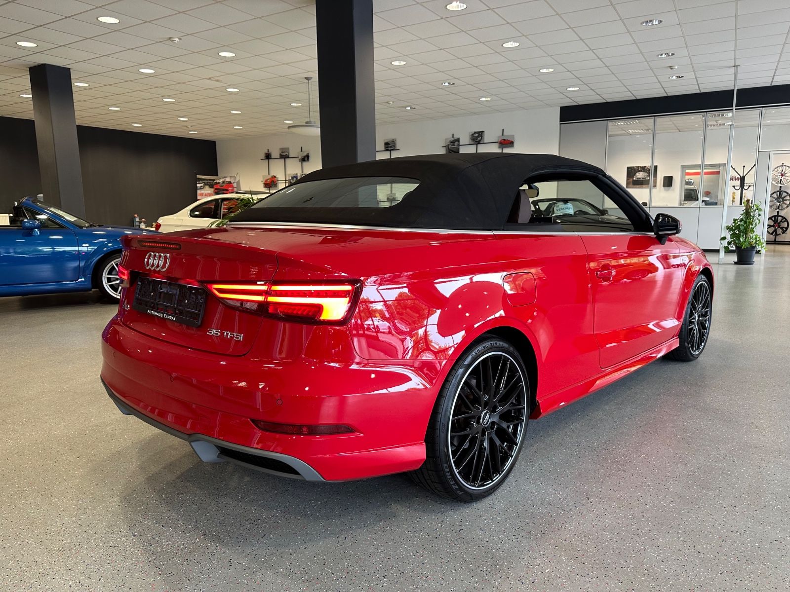 Audi A3 Cabriolet 35 TFSI S-line Competition - Samsaru's Car Outlet