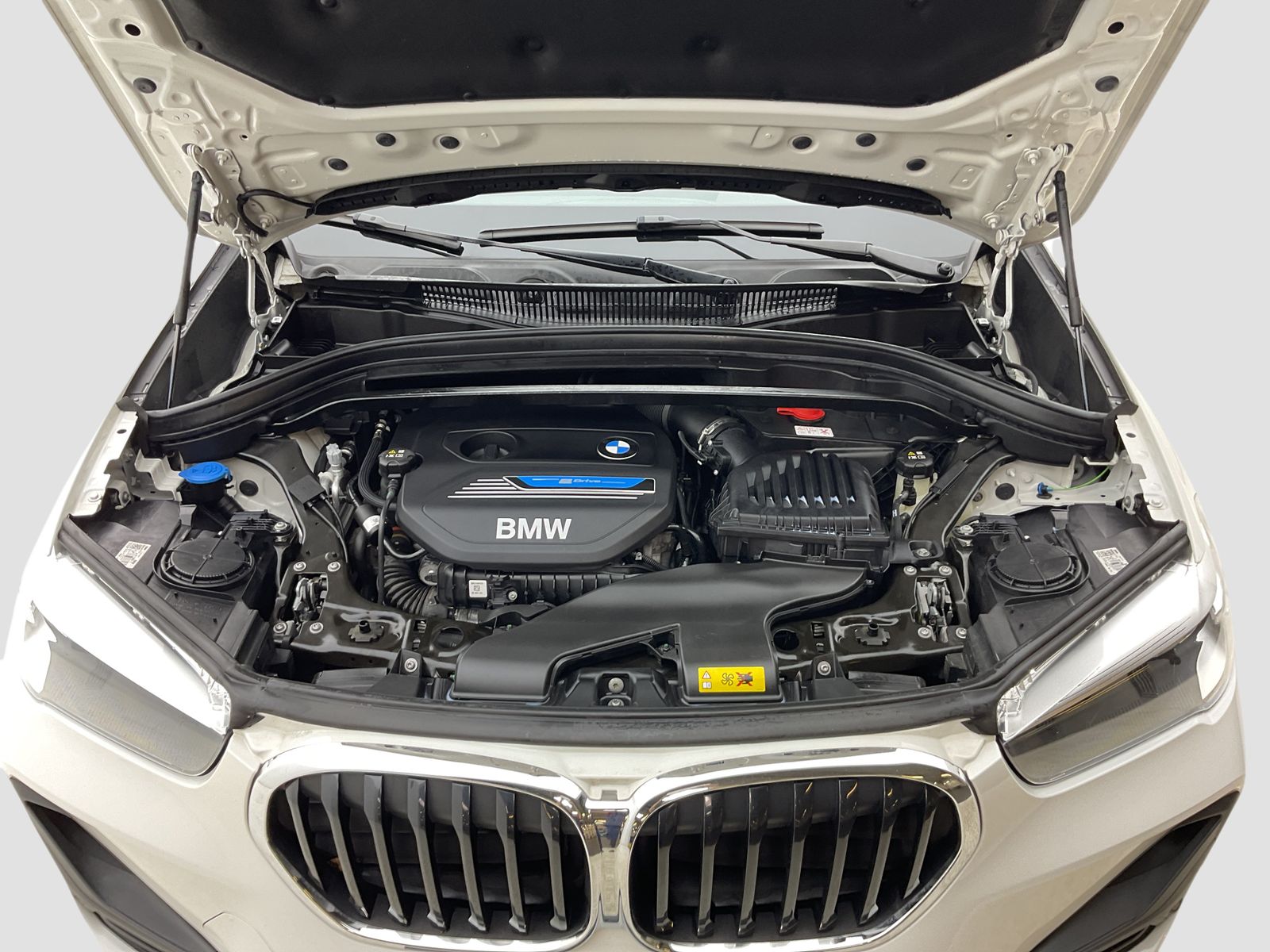 BMW X1 xDrive25e - Samsaru's Car Outlet