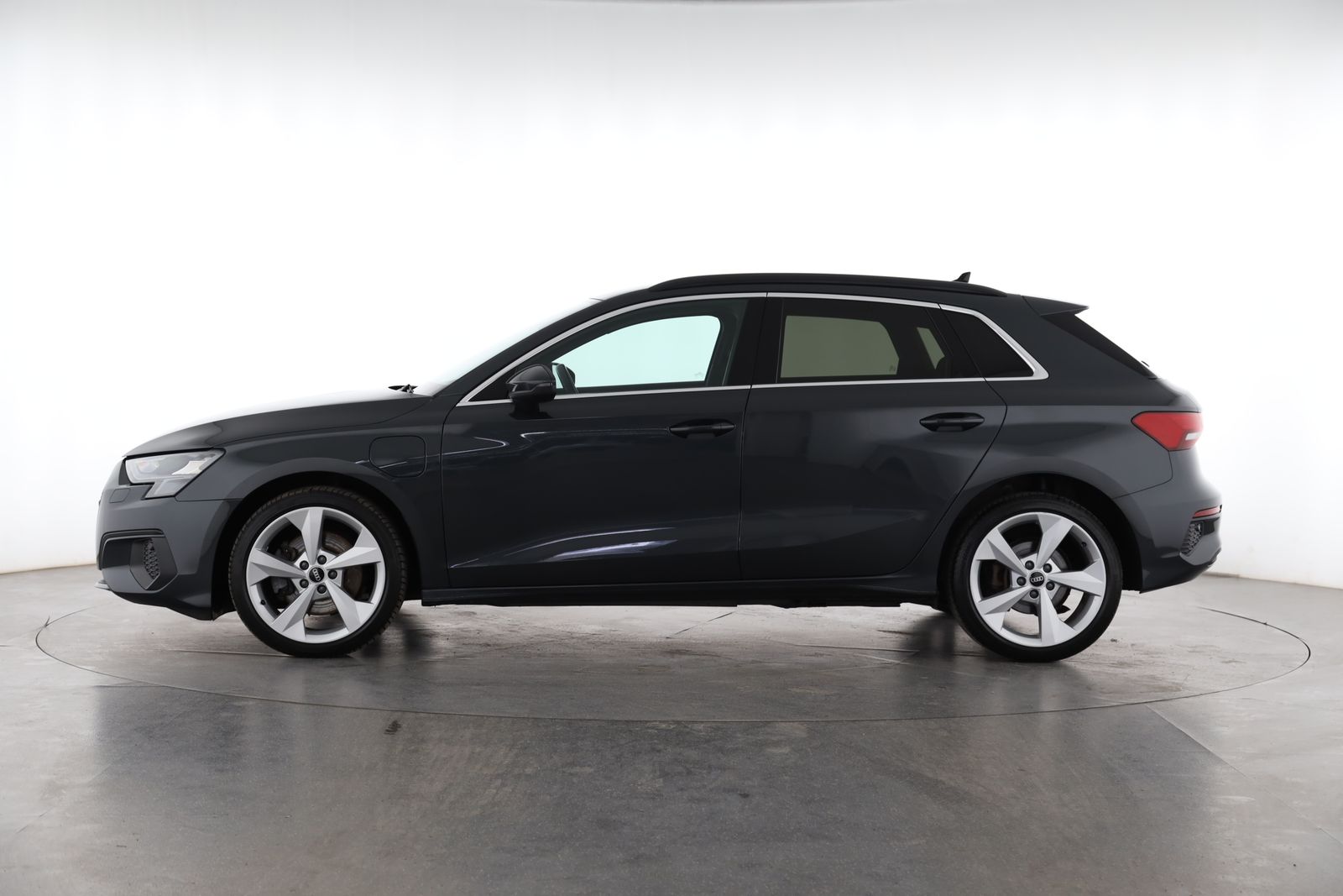 Audi A3 Sportback 40 TFSI e S tronic | NAVI | AHK |