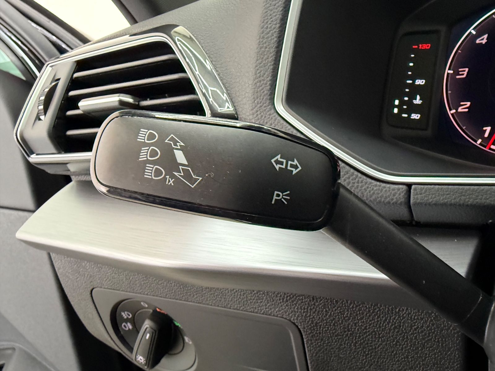 Seat Tarraco 2.0 TSI 4Drive OPF DSG FR+7SITZE+PANO+