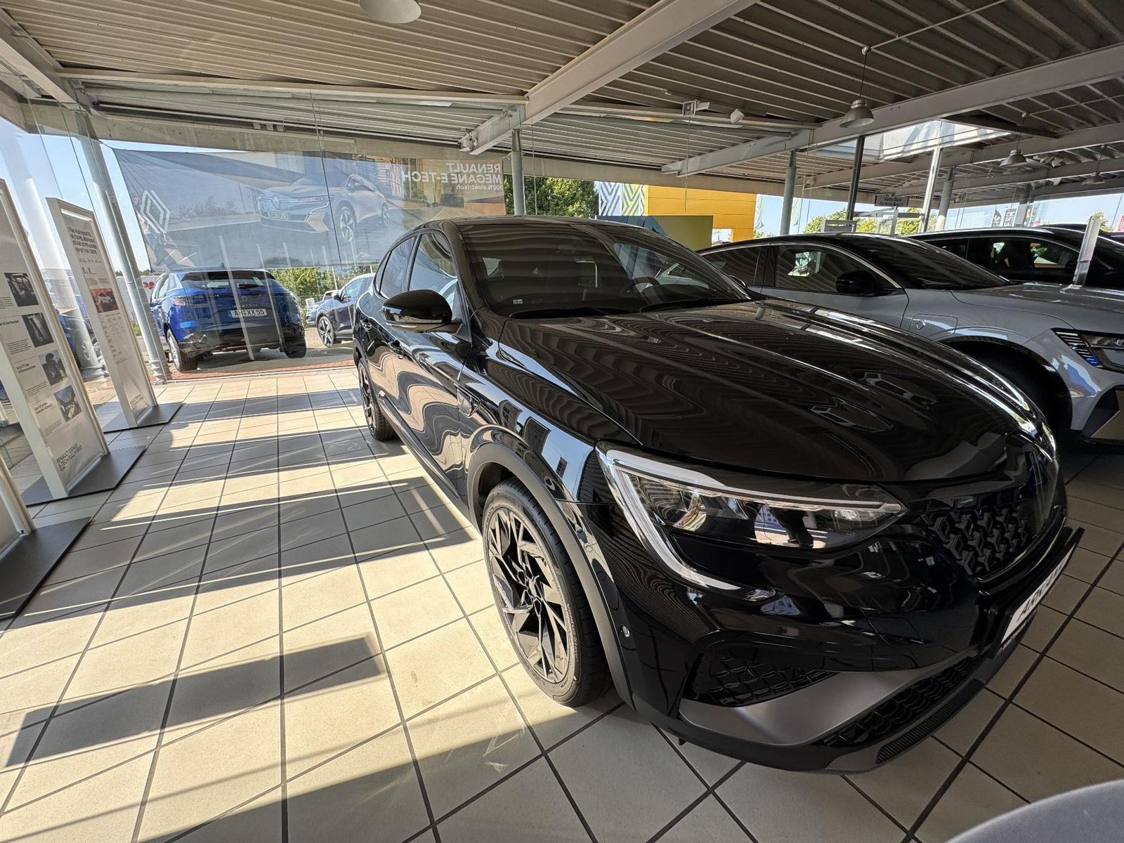 Renault Arkana ESPRIT ALPINE Full Hybrid - Samsaru's Car Outlet