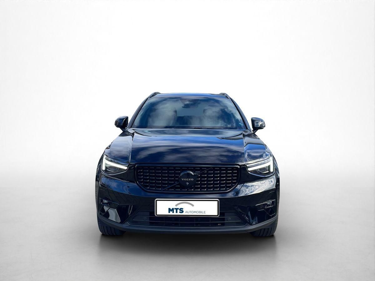 Volvo XC40 Black Edition Plus, B3 Mild-Hybrid, Benzin