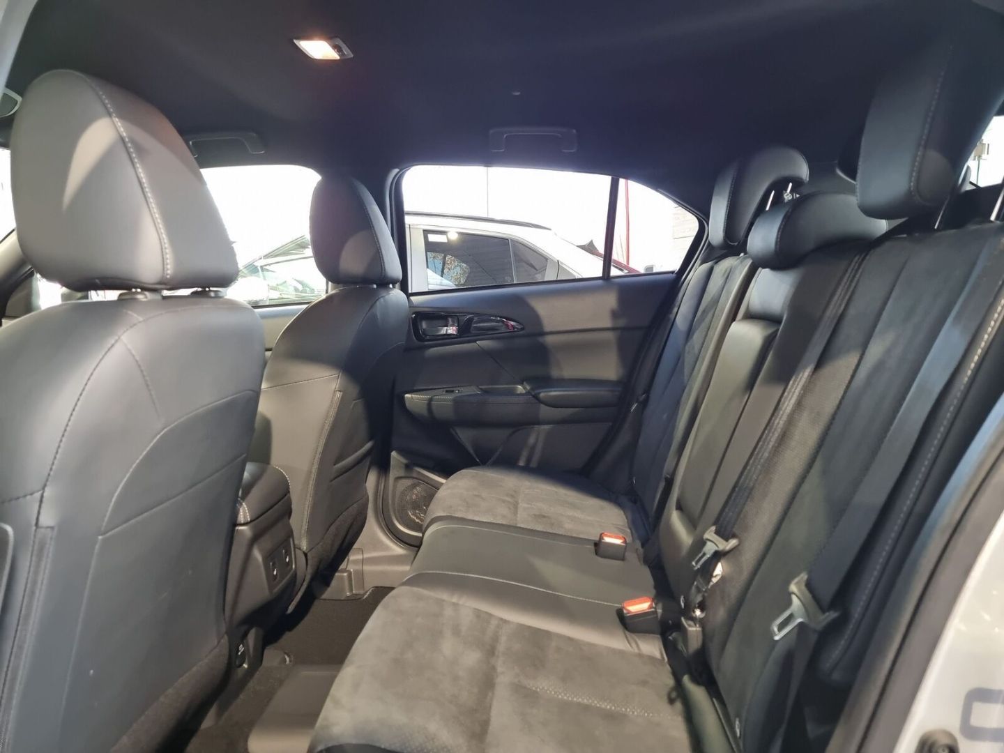 Mitsubishi Eclipse Cross Plug-In Hybrid Select Navi Sitzh.