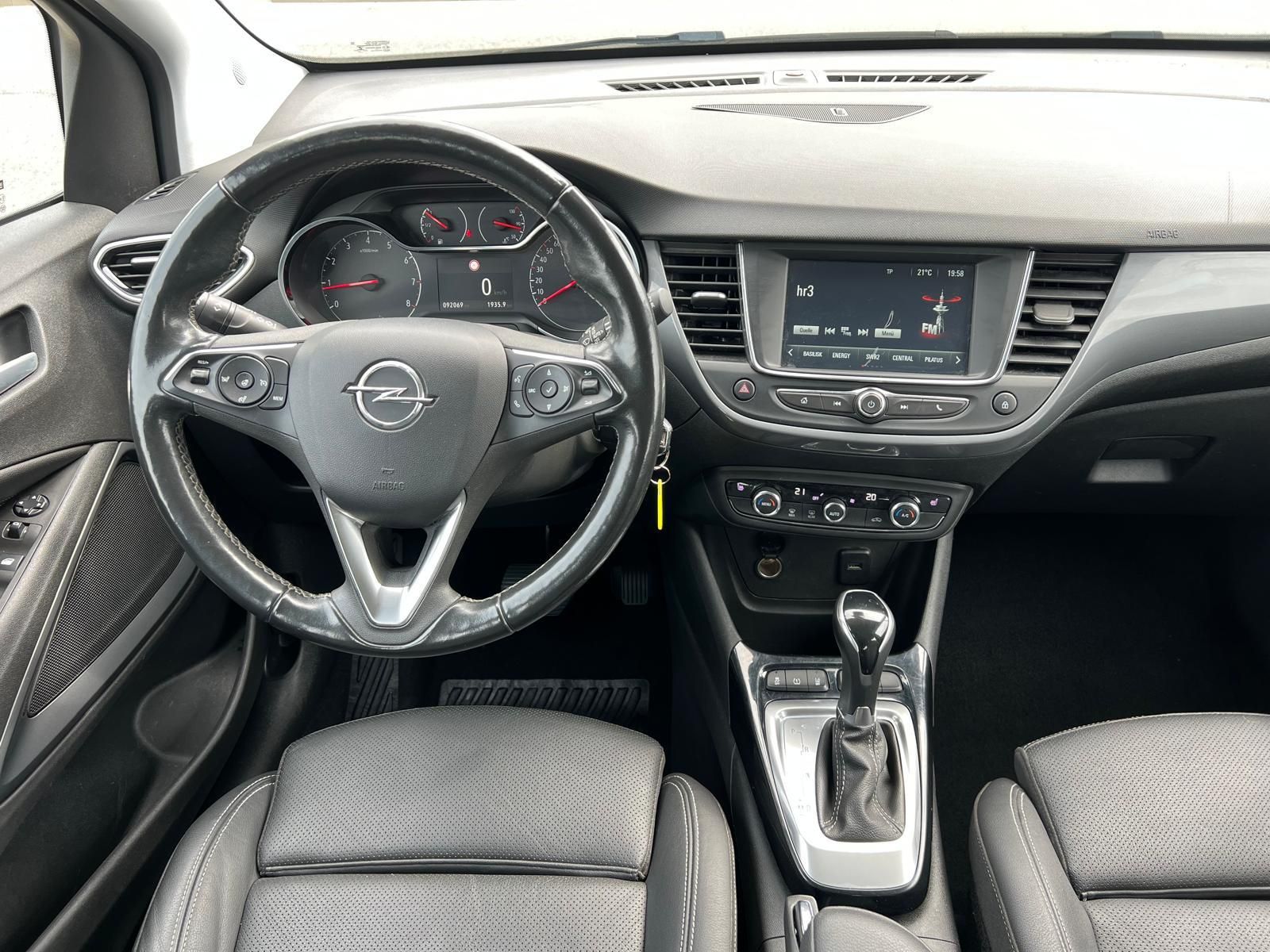 Opel Crossland 1.5 D Elegance Aut. - Samsaru's Car Outlet