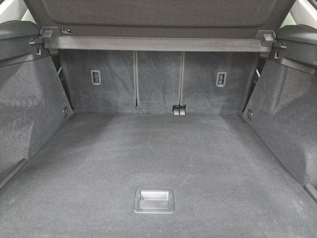 Audi Q3 40 TFSI quattro S tronic advanced - Samsaru's Car Outlet