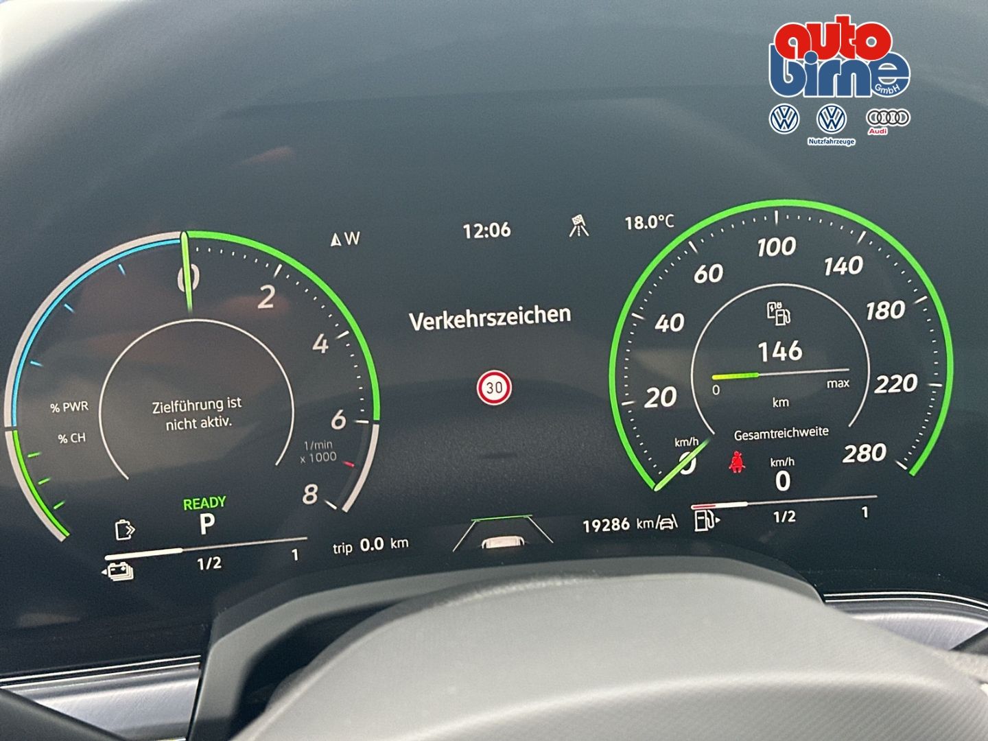 Volkswagen Touareg 3.0 V6 TSI eHybrid R 4Motion HUD Luftfed