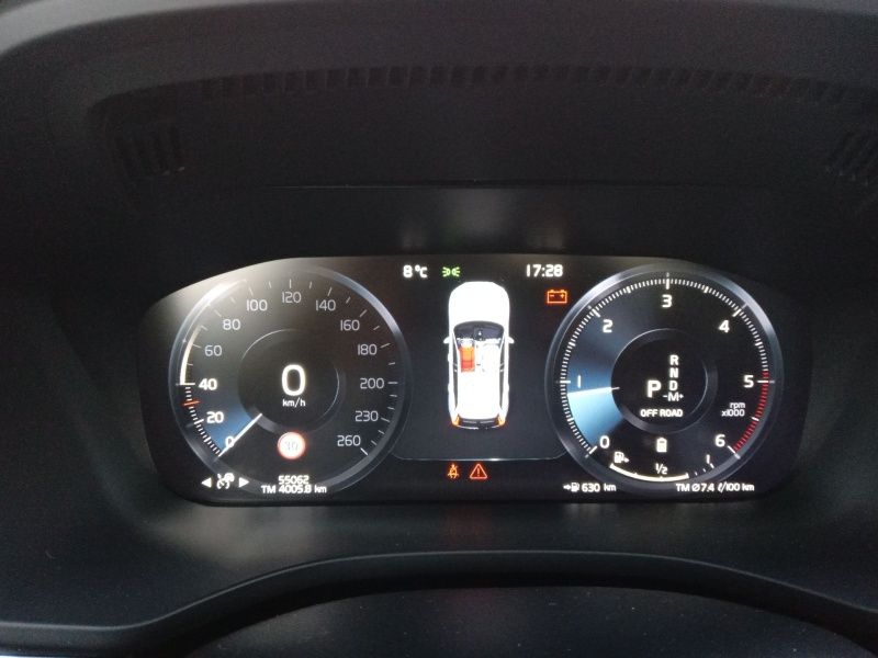 Volvo XC60 B5 Mild-Hybrid Diesel AWD Inscription - Samsaru's Car Outlet