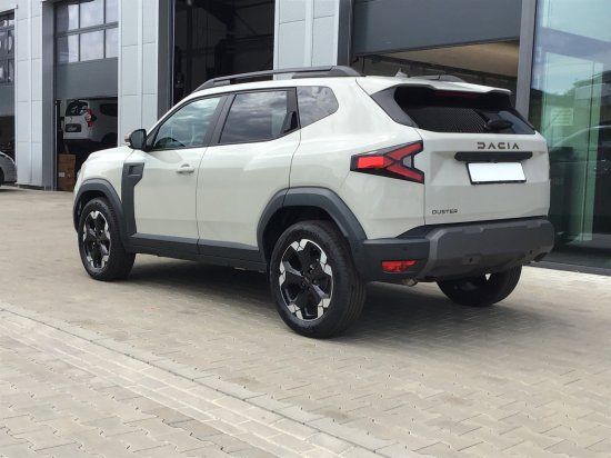 Dacia Duster TCe 130 Extreme - Samsaru's Car Outlet