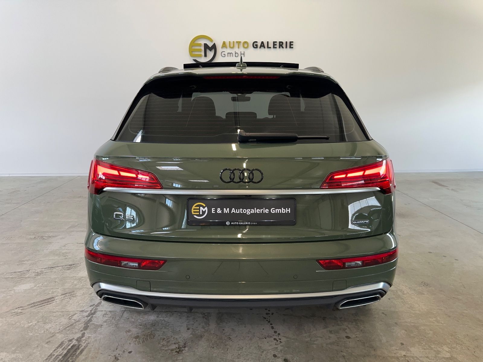 Audi Q5 45 TFSI quattro S line - Samsaru's Car Outlet