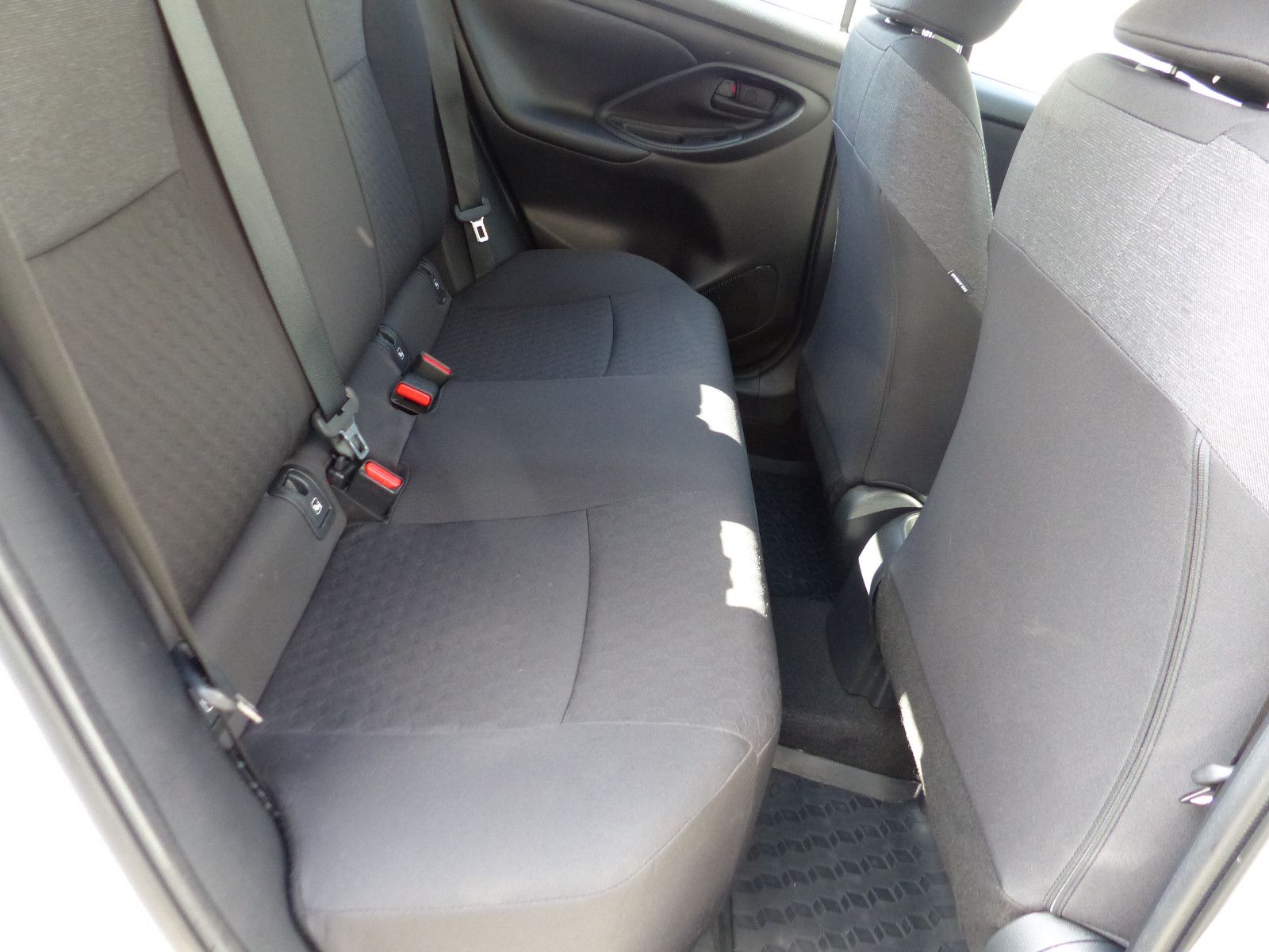 Toyota Yaris 1.5 VVT-iE Automatik Comfort - Samsaru's Car Outlet