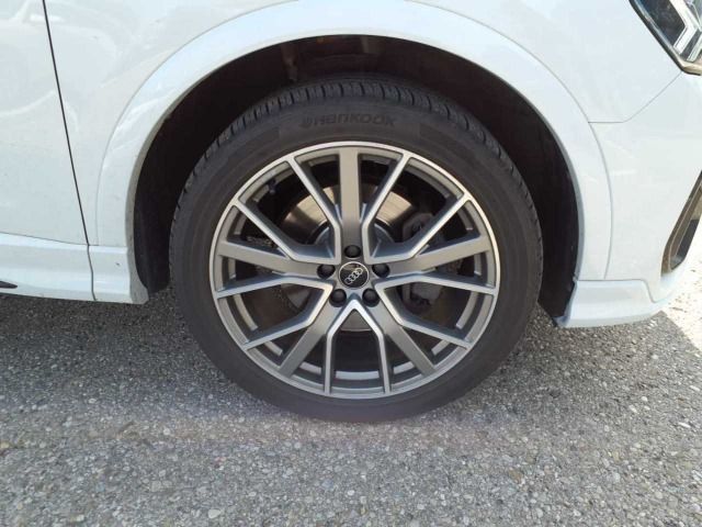 Audi Q3 40 TDI quattro S line - Samsaru's Car Outlet