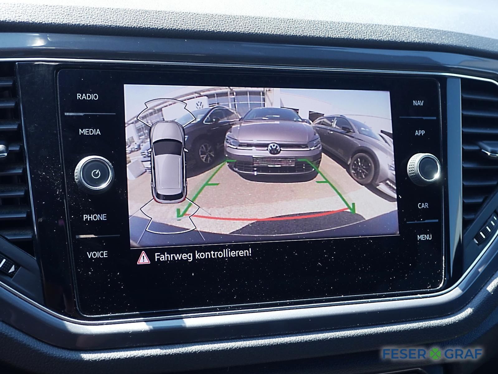 Volkswagen T-Roc Sport R-Line 1.5 TSI - Samsaru's Car Outlet