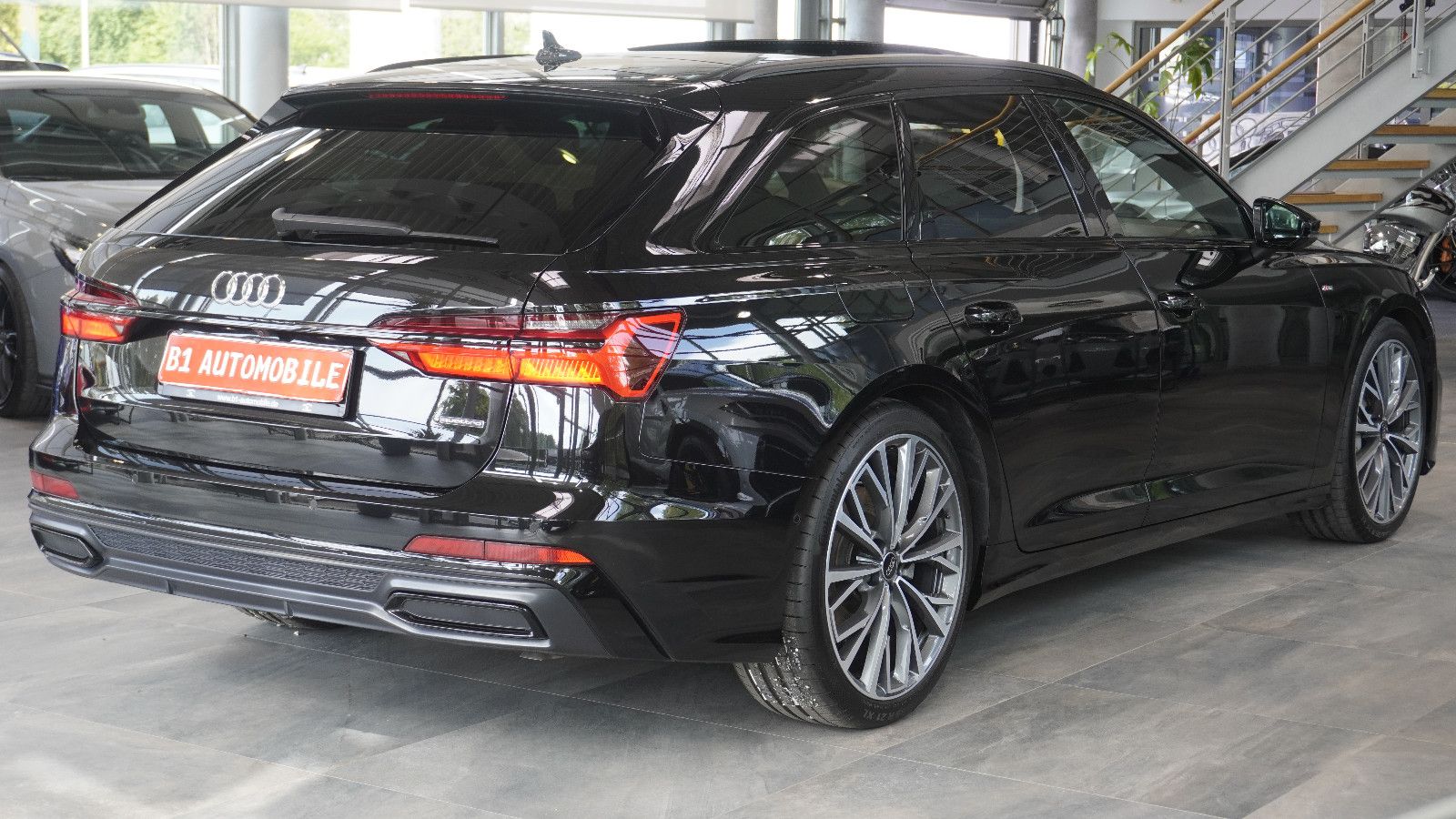 Audi A6 Avant 55 TFSI quattro - Samsaru's Car Outlet