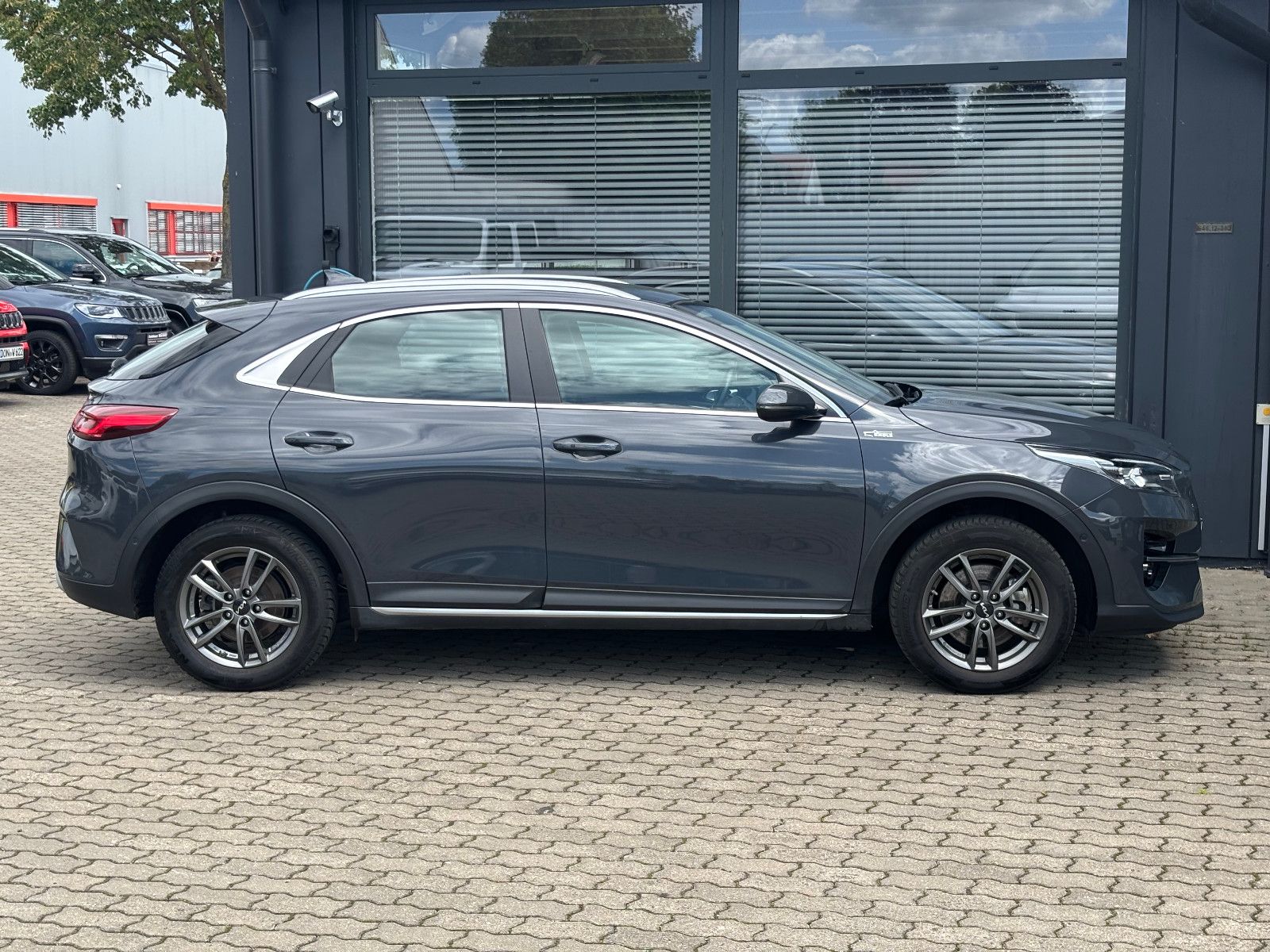Kia XCeed 1.6 Spirit Plug-in Hybrid - Samsaru's Car Outlet