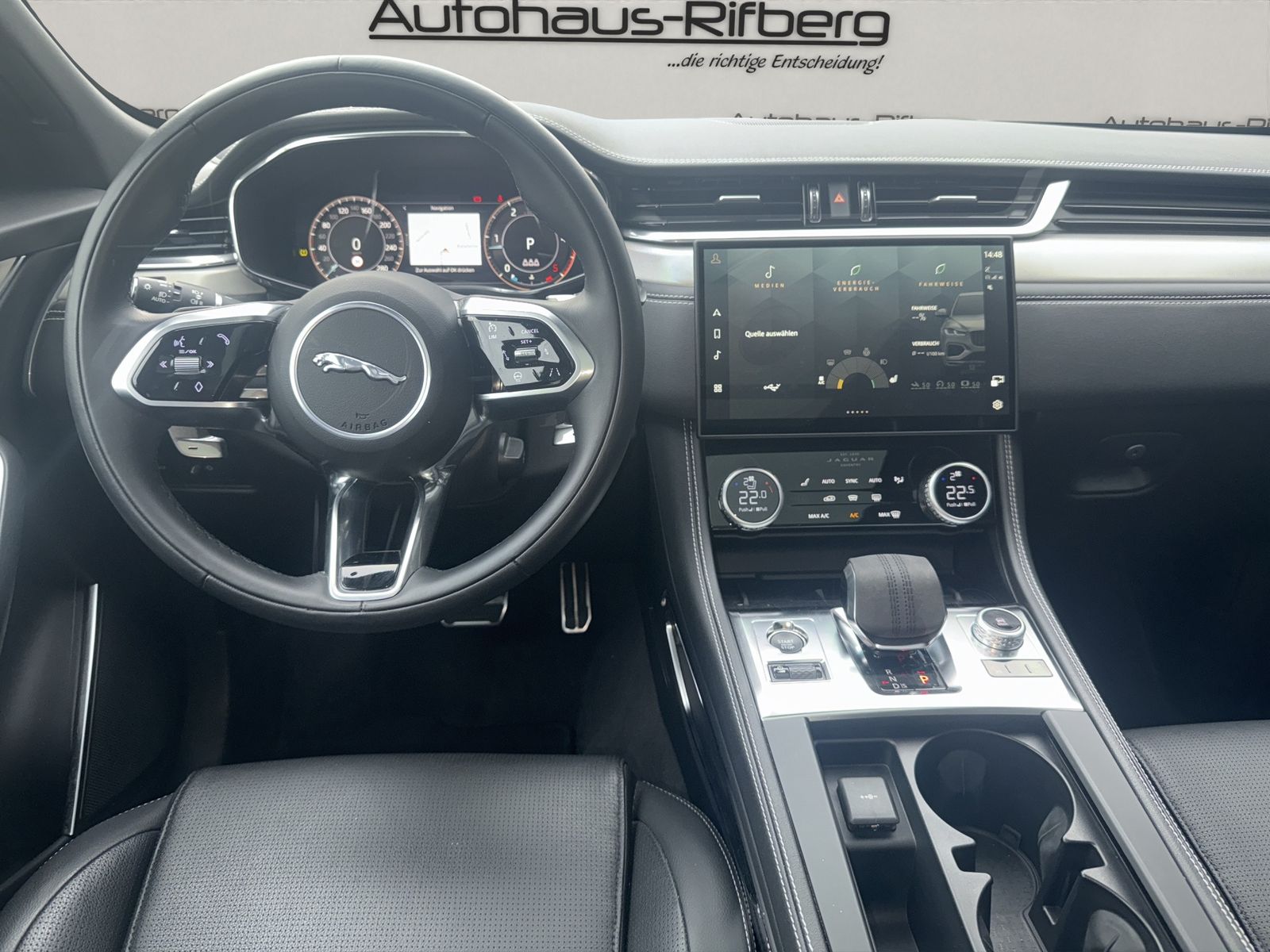 Jaguar F-PACE D200 R-Dynamic SE AWD/AHK/PANO/ACC/MEMORY