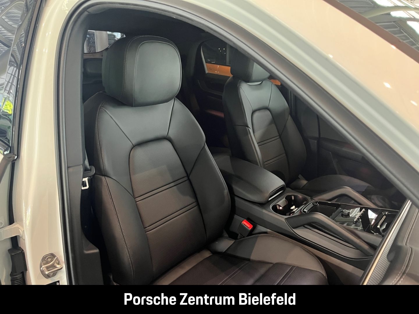 Porsche Cayenne E-Hybrid Coupe Panoramadach LED-Matrix