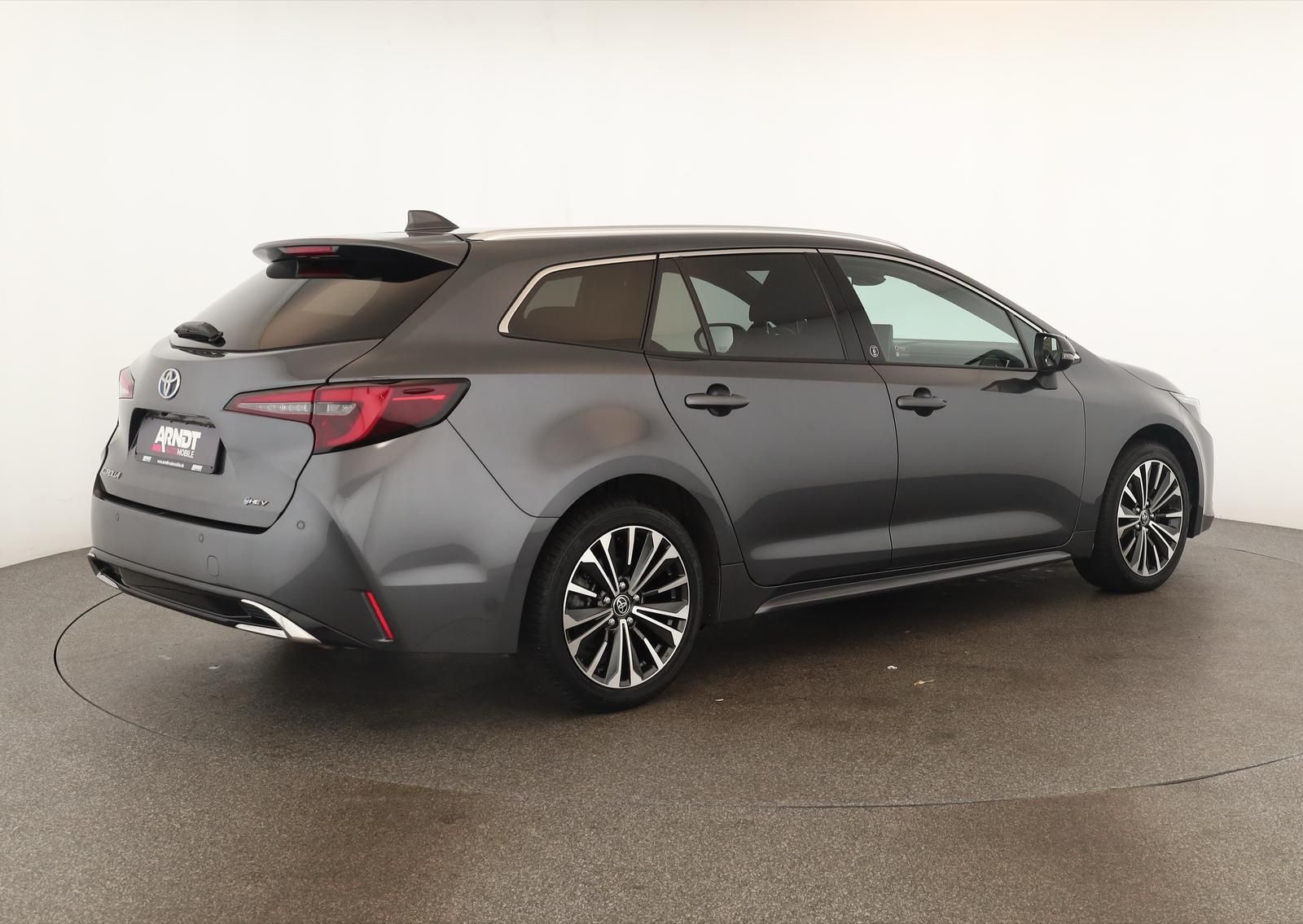 Toyota Corolla Touring Sports 1.8 CVT Team D Navi Kam