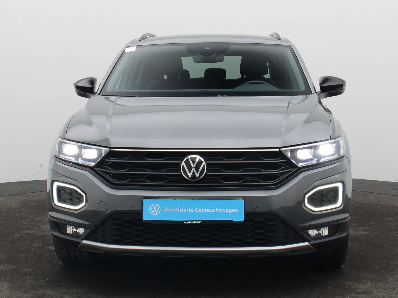 Volkswagen T-Roc 1.5 TSI DSG - Samsaru's Car Outlet