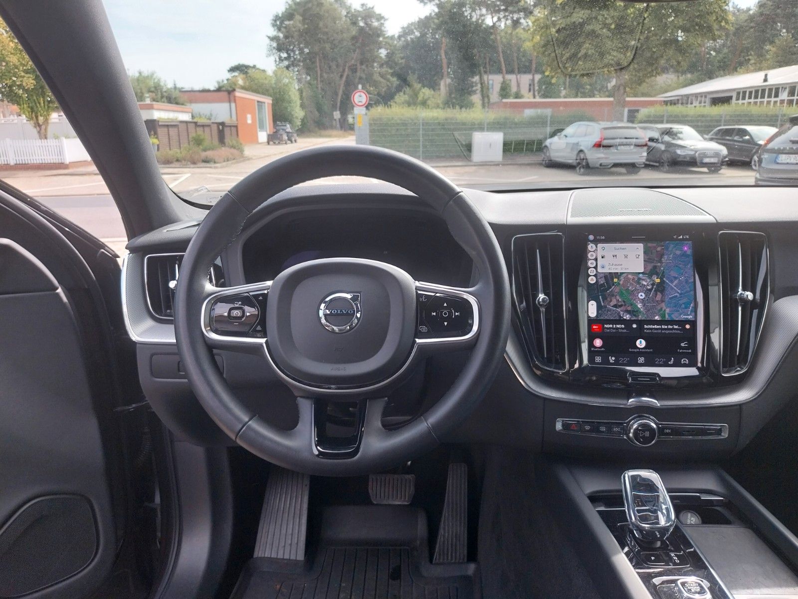 Volvo XC60 B4 Plus Dark AWD