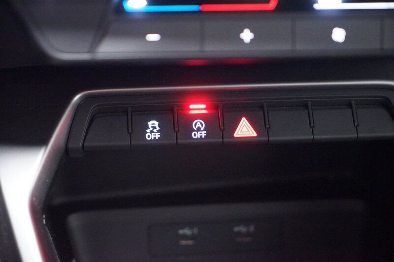 Audi A3 1.0 TFSI Sportback S Tronic*LED*Virtual*Carpl