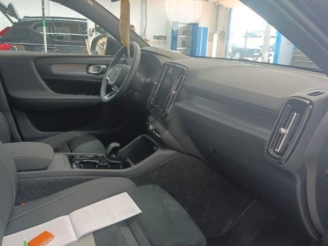 Volvo XC40 B4 Ultra Dark ACC 360°Pixel LED