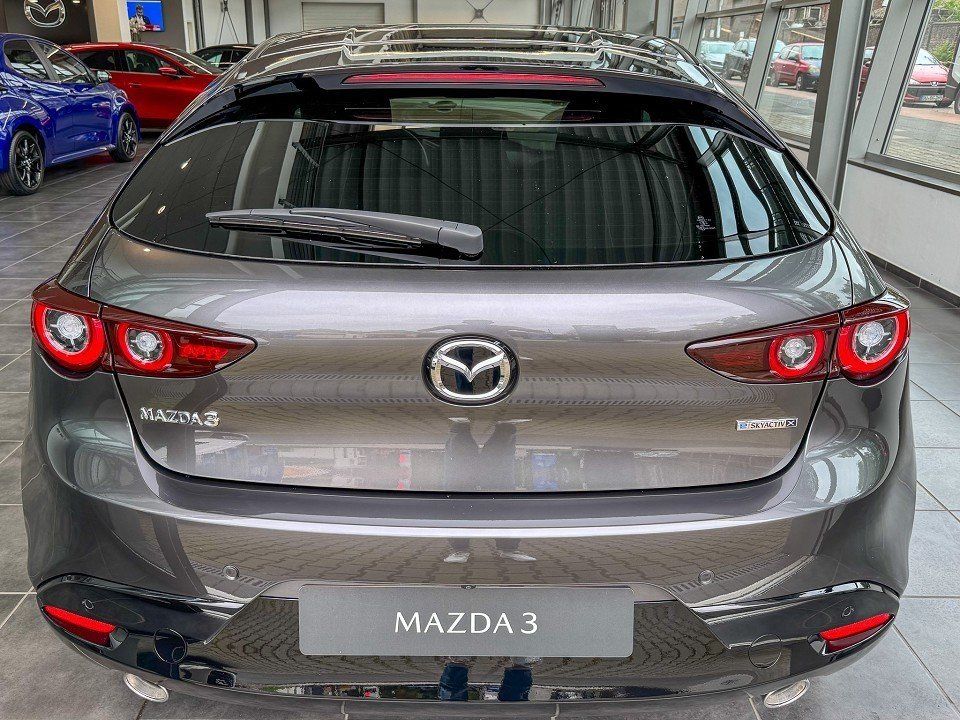 Mazda 3 Exclusive-Line