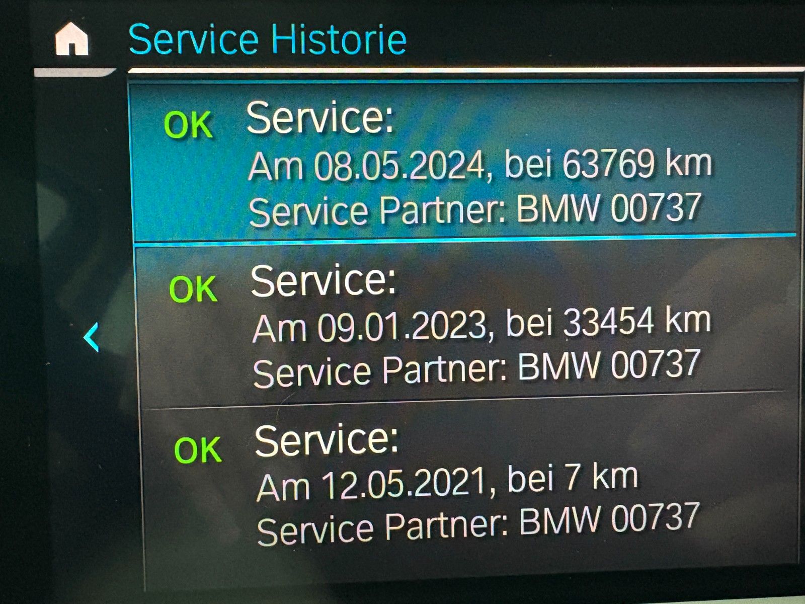BMW X3 xDrive 30 e Luxury Line - Samsaru's Car Outlet