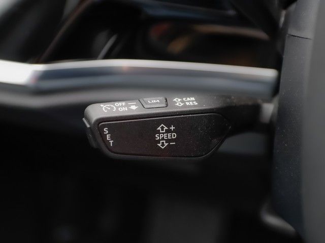 Audi Q3 35 TDI quattro S line - Samsaru's Car Outlet