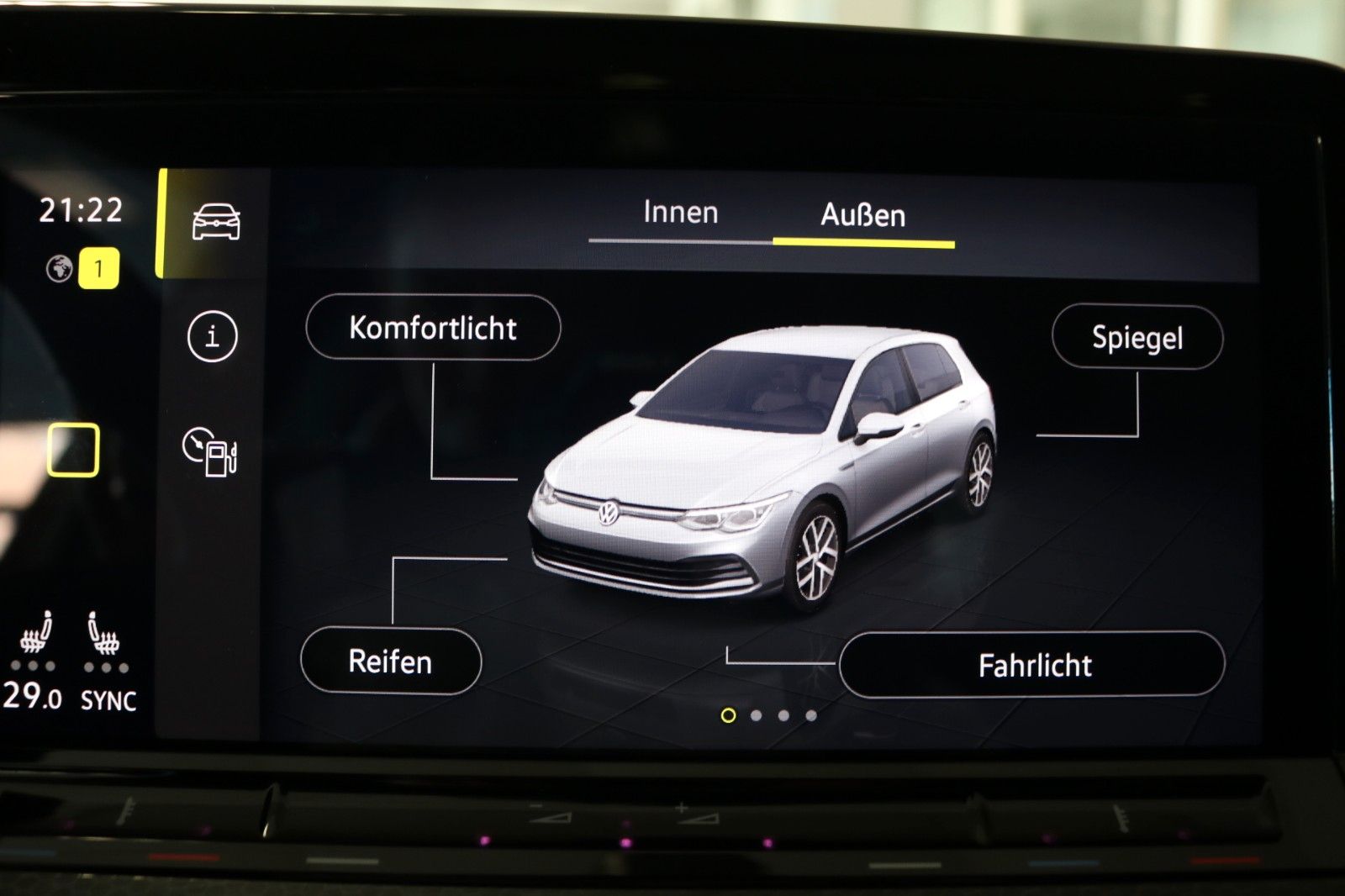 Volkswagen Golf VIII GTD AHK HUD STHZ Matrix Pano Kamera