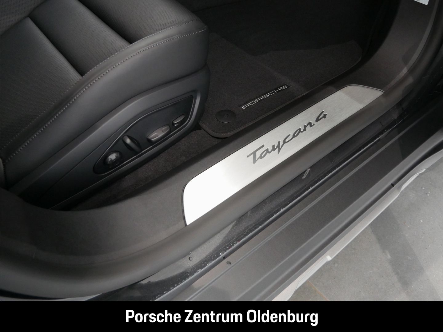 Porsche Taycan 4 Cross Turismo Pano HuD BOSE HuD InnoDri