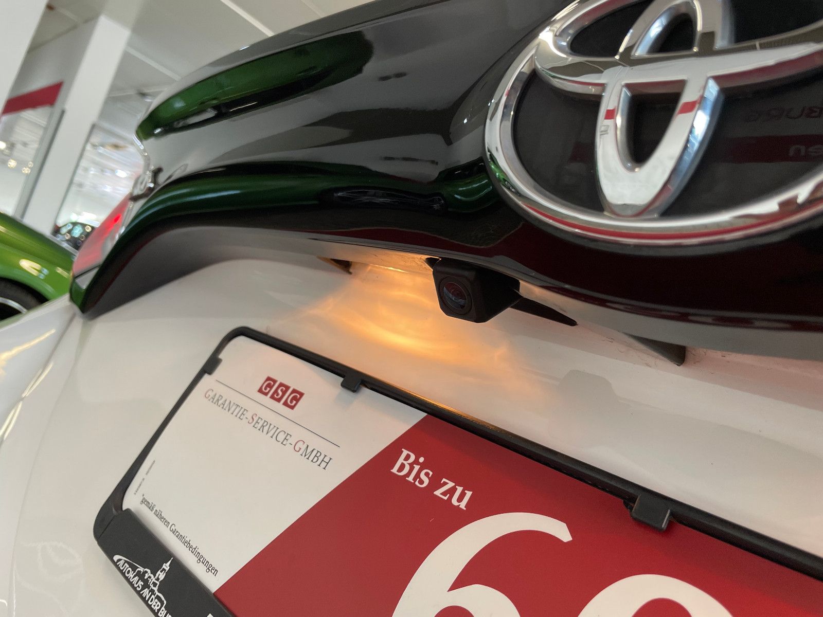 Toyota Yaris Comfort - Samsaru's Car Outlet