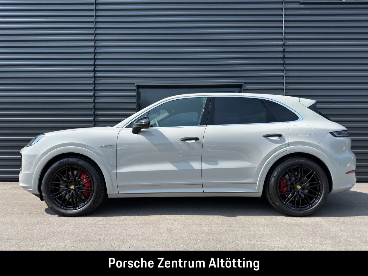 Porsche Cayenne S E-Hybrid | Hinterachslenkung | PDCC |