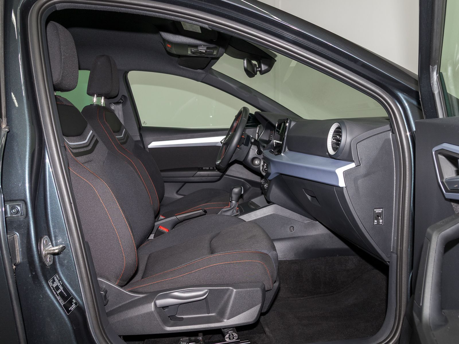 Seat Ibiza 1.0 TSI DSG FR LINE - Samsaru's Car Outlet