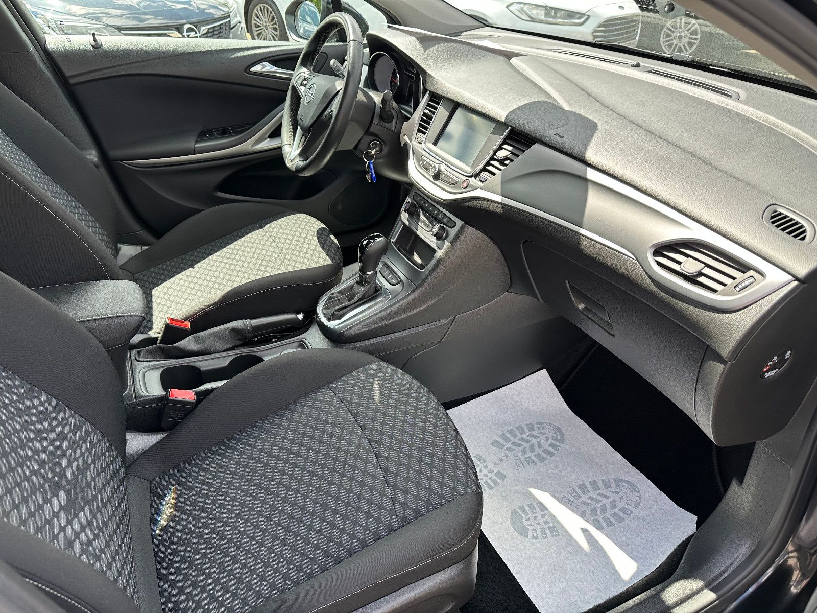 Opel Astra K 1.4 Turbo Sports Tourer Edition - Samsaru's Car Outlet