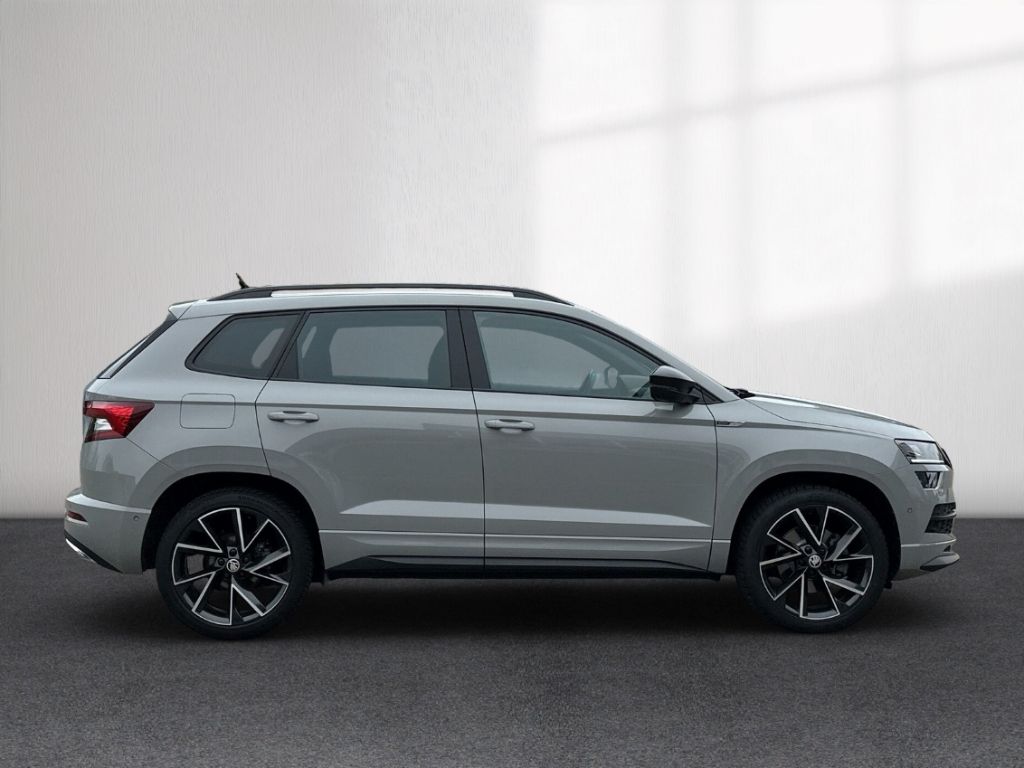 Skoda Karoq TDI 4x4 DSG Sportline AHK Pano Navi 360°