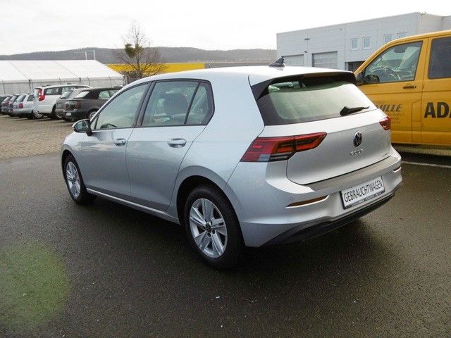 Volkswagen Golf VIII 2.0 TDI Life - Samsaru's Car Outlet