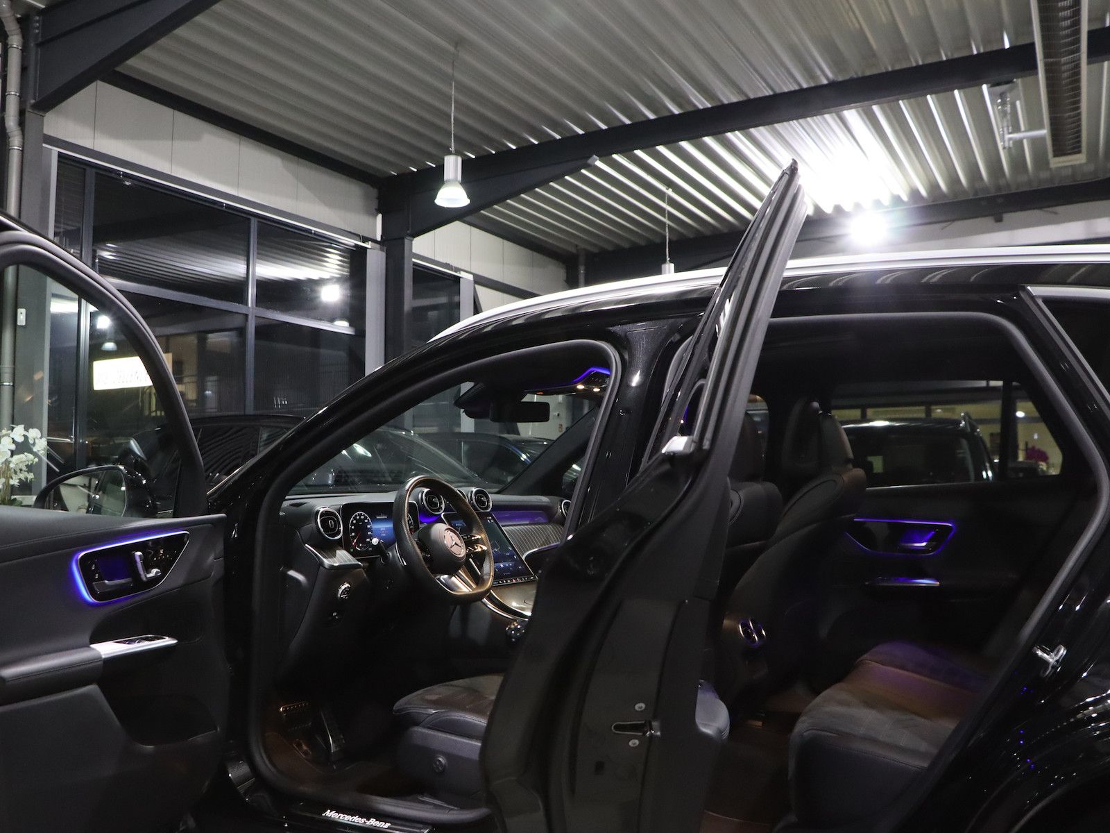 Mercedes-Benz GLC 300 de 4M AMG-LINE / PANORAMA / LASER / TOP